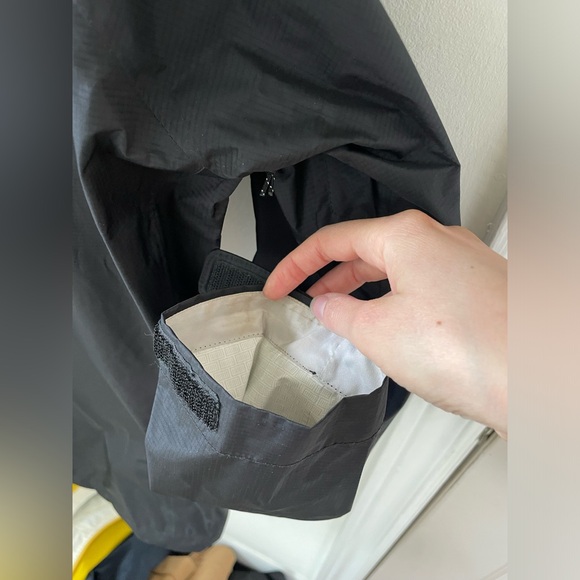 Patagonia Torrentshell Rain Jacket - Picture 6 of 6